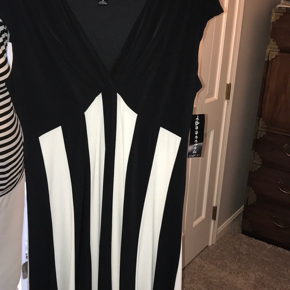 connected apparel Dresses & Skirts - Black and white dress